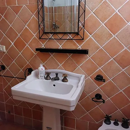 E Mansarda Al Mare Apartament *