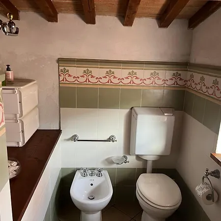 E Mansarda Al Mare 公寓 *